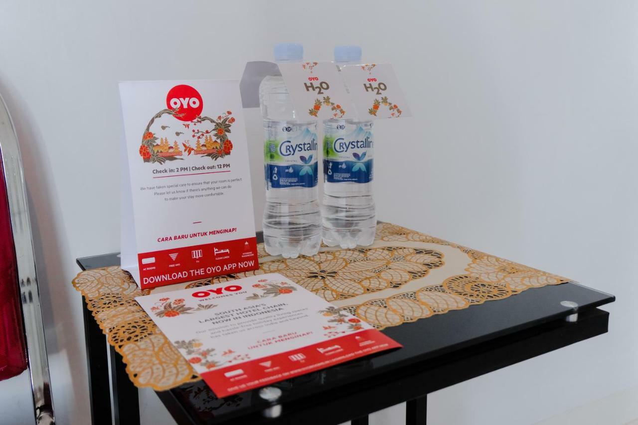 Super Oyo 995 Alice'S Homestay Syariah Jembel Buitenkant foto