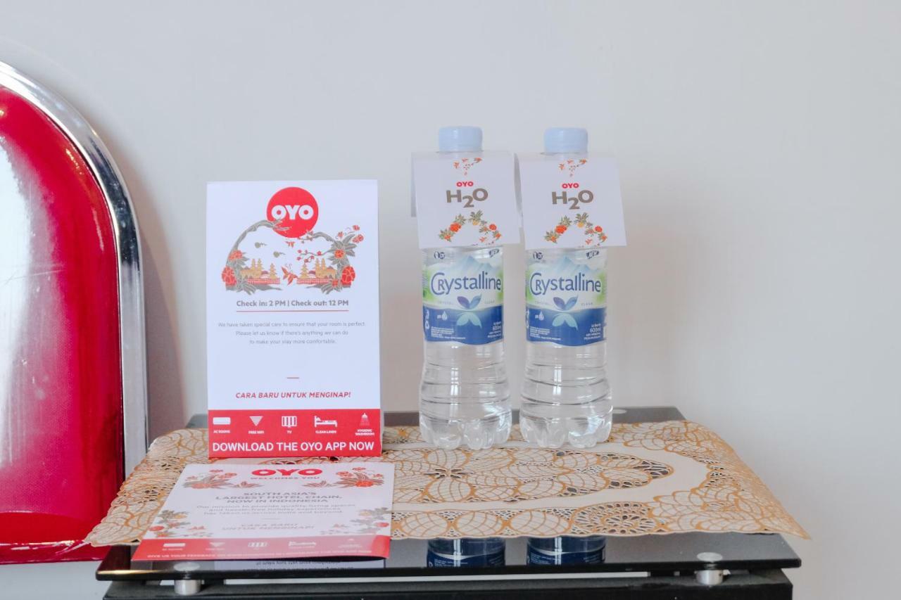 Super Oyo 995 Alice'S Homestay Syariah Jembel Buitenkant foto